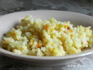 Рис с курицей и овощами в мультиварке